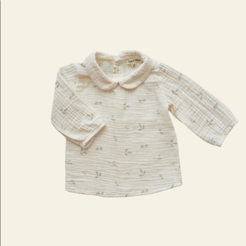 Muslin collar blouse